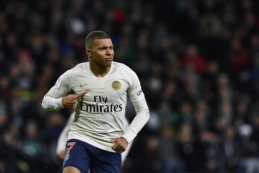 镜报票选阿森纳年度最佳球员，赖斯绝对优势获选